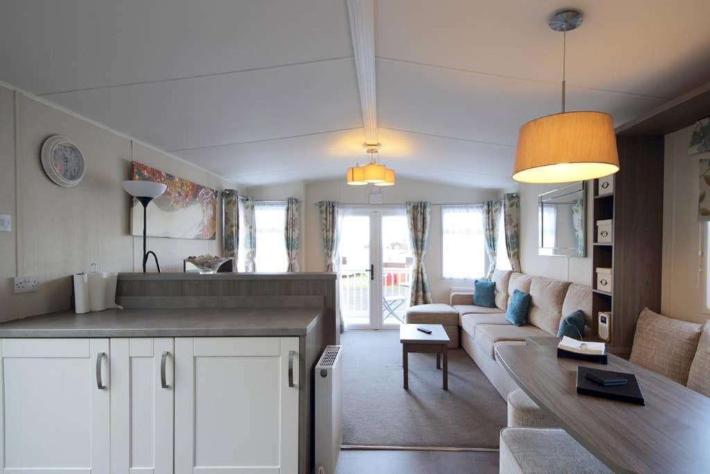 - Seton Sands-cameo Caravan-pet Friendly * EDI